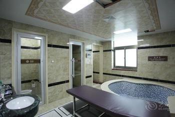 Weihai Happy Hot Spring Hotel ภายนอก รูปภาพ
